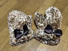 ディズニー　ヒョウ柄ファーミトン 手袋 リボン付きのサムネイル