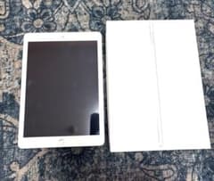 Apple iPad (第6世代) 32GB シルバー - メルカリ