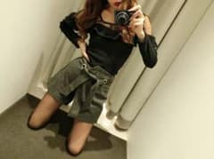 Delyle NOIR ラップアイレットショートパンツ Mサイズのサムネイル
