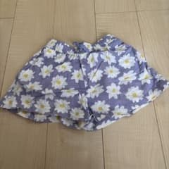 ユニクロkidsショートパンツのサムネイル