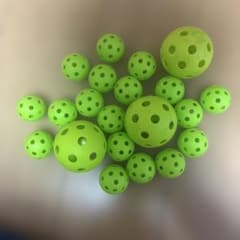 野球の練習ボールですのサムネイル