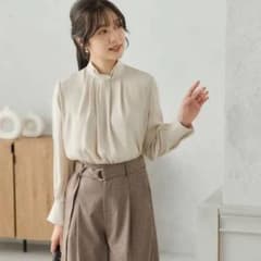 AOKI アイボリー ブラウス S（イメージ付き）のサムネイル