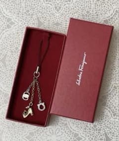 Salvatore Ferragamo フェラガモ　チャーム　キーホルダーのサムネイル