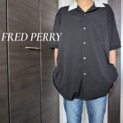 FRED PERRY 襟付きシャツ 半袖ボーリングシャツのサムネイル