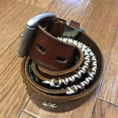 ブレザーに合う！革製ベルトのサムネイル