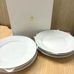 ロイヤルコペンハーゲン ホワイトフルーテッド プレート ハーフレース