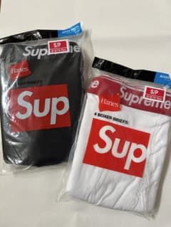 Supreme ボクサーブリーフ 2枚セット 黒、白各1枚Sサイズのサムネイル