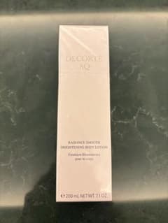 DECORTÉ AQ ラディアンススムースブライトニングボディミルク新品未開封♡のサムネイル