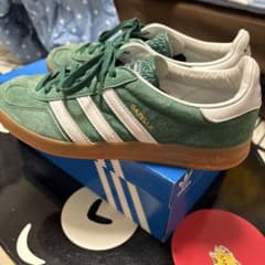 adidas Gazelle グリーン スニーカーのサムネイル