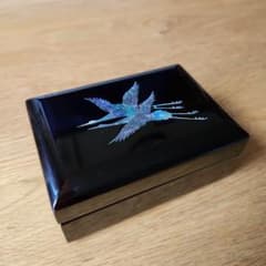 黒色漆塗り 鶴模様 アクセサリーケースのサムネイル