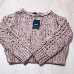 ひかる様専用(*´-`)EMODA　ショート丈ニット　新品タグ付きのサムネイル