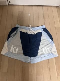 KITH  ハーフパンツ　2023 ssのサムネイル