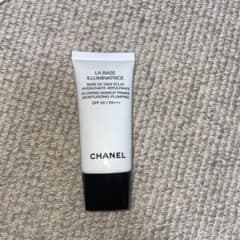 CHANEL化粧下地のサムネイル