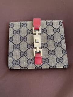 お花畑さん専用GUCCI折り財布のサムネイル