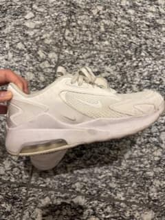 Nike Air Max ホワイトシューズ25cmのサムネイル