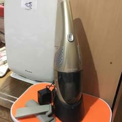 値下げ！セシルマクビー 非売品 ミニ掃除機のサムネイル