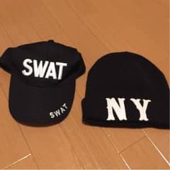SWATキャップとNYのニット帽のサムネイル