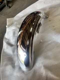 カワサキ エストレヤRS用フロントフェンダー☆中古傷アリ☆ 35004-1330 