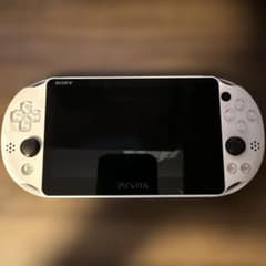 SONY PS Vita PCH-2000 本体 ホワイトのサムネイル