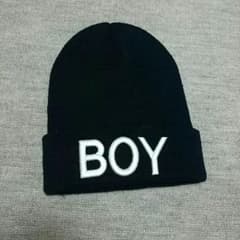 BOYニット帽のサムネイル