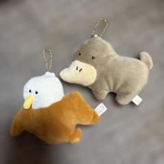 つぶらな瞳の縁起物 ぬいぐるみマスコット 2個セット　キーホルダーのサムネイル