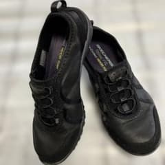 SKECHERS ブラック スリッポンスニーカーのサムネイル