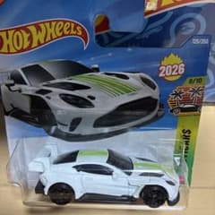 Hot Wheels 2024 ASTON MARTIN VANTAGE GT3のサムネイル
