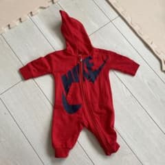 NIKEロンパースのサムネイル
