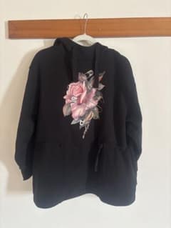GU × UNDERCOVER ブラックパーカーのサムネイル