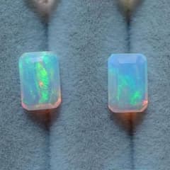 ✧天然石エチオピアオパール6.0×4.0mm✧Ⅲ　ステンレス　ピアスのサムネイル