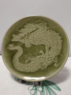 値下げ【新品未使用】三田青磁　伊藤瑞宝作　龍文皿 値下げ【新品未使用】三田青磁 伊藤瑞宝作 龍文皿 - メルカリ