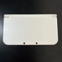 Newニンテンドー3DS LL ホワイト 本体　おまけ付きのサムネイル