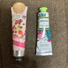 ロクシタン ハンドクリーム　2本セット　☆最終お値下げしました☆のサムネイル