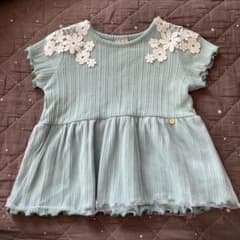 り様⭐︎petit main  肩花レース裾チュールカットTシャツ(グリーン)のサムネイル
