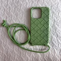 BOTTEGA VENETA iPhoneケース ストラップ付 グリーン - メルカリ