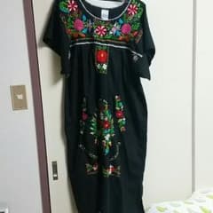 刺繍ワンピースのサムネイル