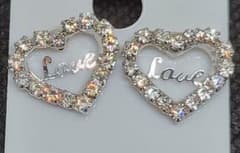 ピアス ハート✨️LOVE✨️文字アクセサリーのサムネイル