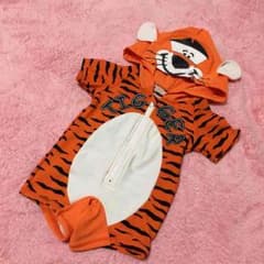 りーちゃん♡ネイルLOVE様お取り置き♡ティガーの水着♡のサムネイル