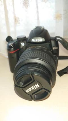 Nikon D5000 レンズキット　ブラック★美品★のサムネイル