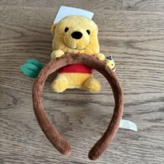 新品　くまのプーさん カチューシャ