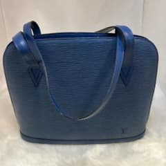 【美品】LOUISVUITTON ルイヴィトン エピ リュサック　ショルダーのサムネイル