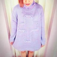 ジュエティ♡ボンボンクロスニットのサムネイル