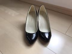 【chihiro様専用】エナメルパンプス ブラック マイラクラシックのサムネイル