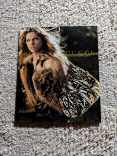 GUCCI　冊子のサムネイル