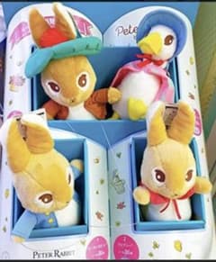 ダイソー　ピーターラビットぬいぐるみ　全4種のサムネイル