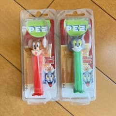 PEZ ペッツ トムとジェリー ディスペンサー 2個セットのサムネイル