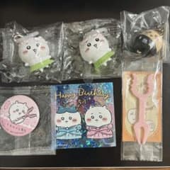 ちいかわ 映画 入場者特典 めじるしアクセサリー ちいかわ - メルカリ