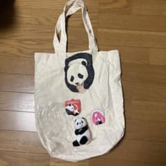 パンダトート(シャンシャン付き)のサムネイル