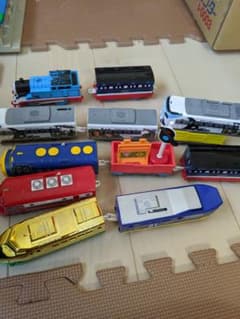 トミカ プラレールのサムネイル