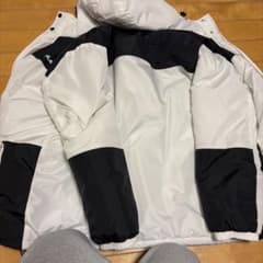 FILA フード付きダウンジャケット ホワイト・ブラックのサムネイル